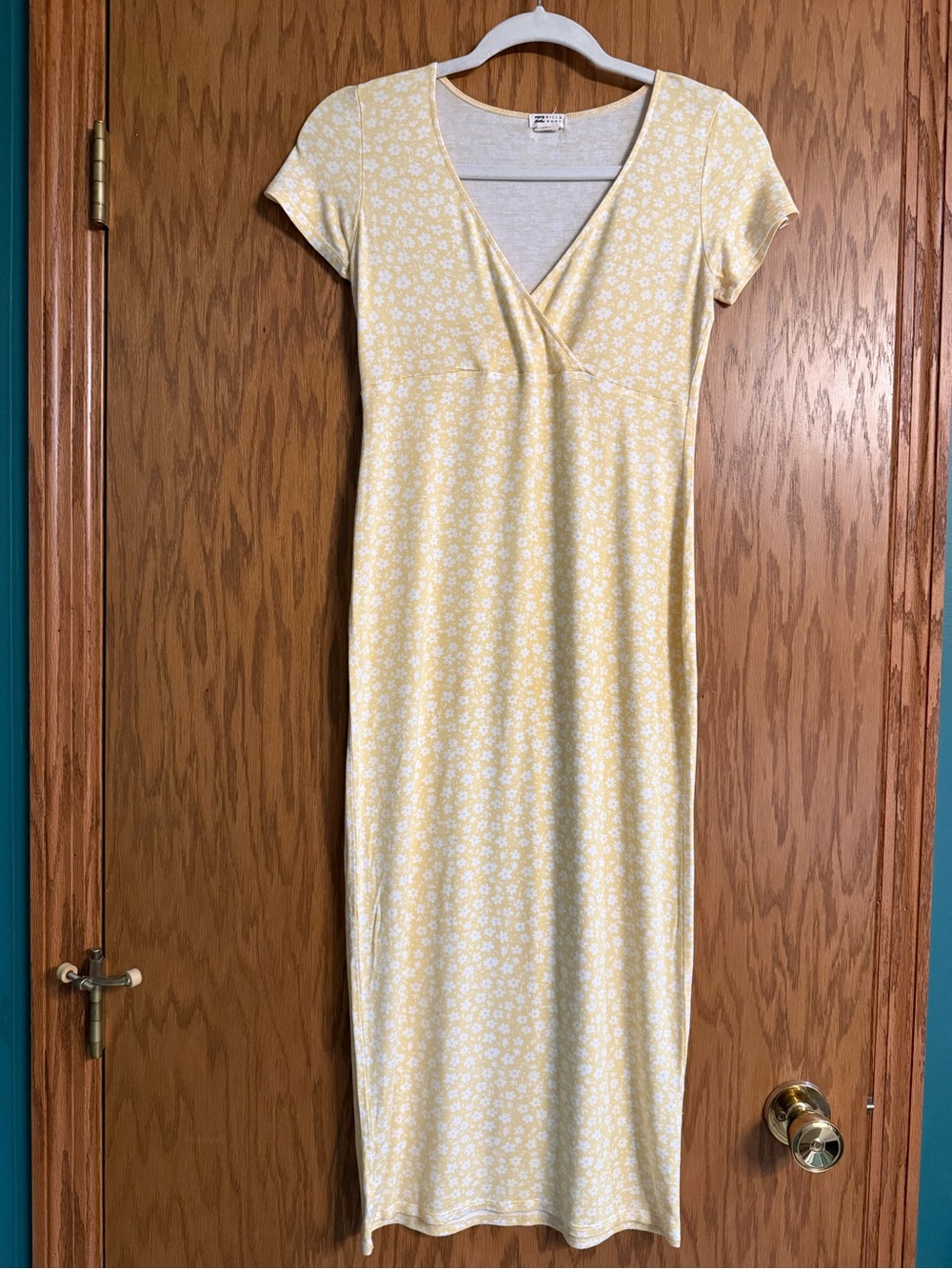 Billabong Yellow Floral Wrap Midi Dress Women’s Size M Short Sleeve Boho Casual - Picture 2 of 5